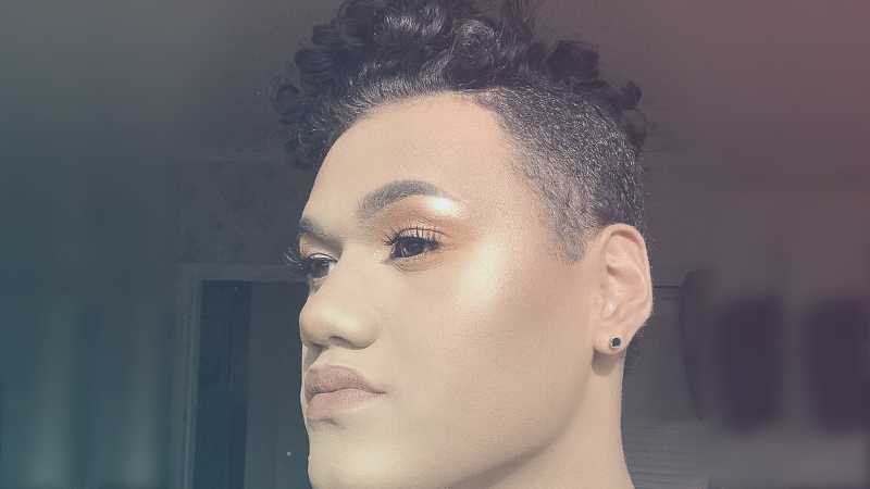 Highlighter (cosmetics) - Kylee Fleek Sun Orange Natural Makeup Selfie, tags: gewohnheiten - CC BY-SA